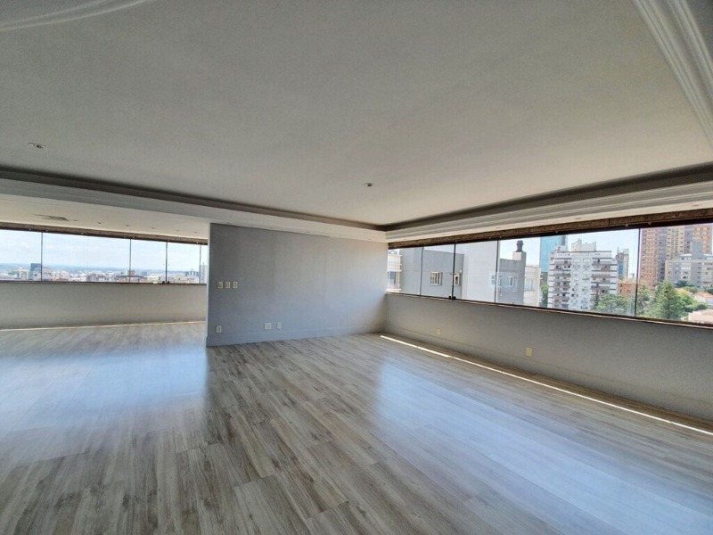 Apartamento à venda com 3 quartos, 230m² - Foto 2