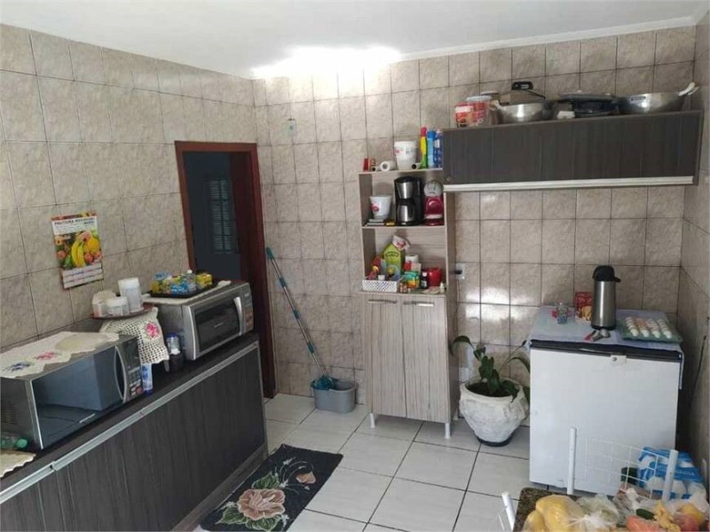 Casa à venda com 3 quartos, 168m² - Foto 9