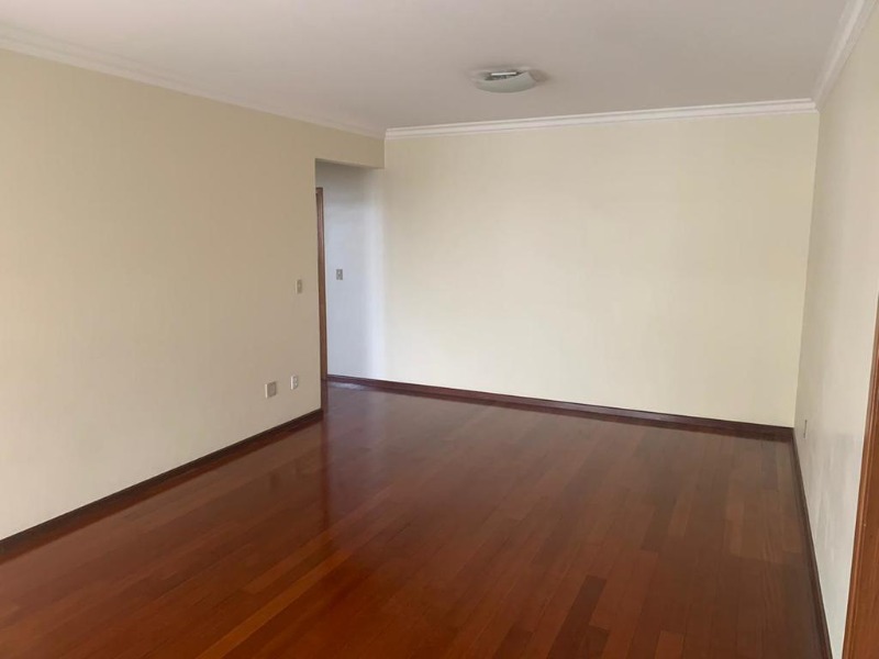 Apartamento à venda com 3 quartos, 121m² - Foto 10