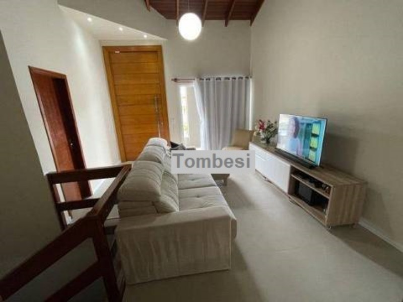 Casa à venda com 3 quartos, 140m² - Foto 2