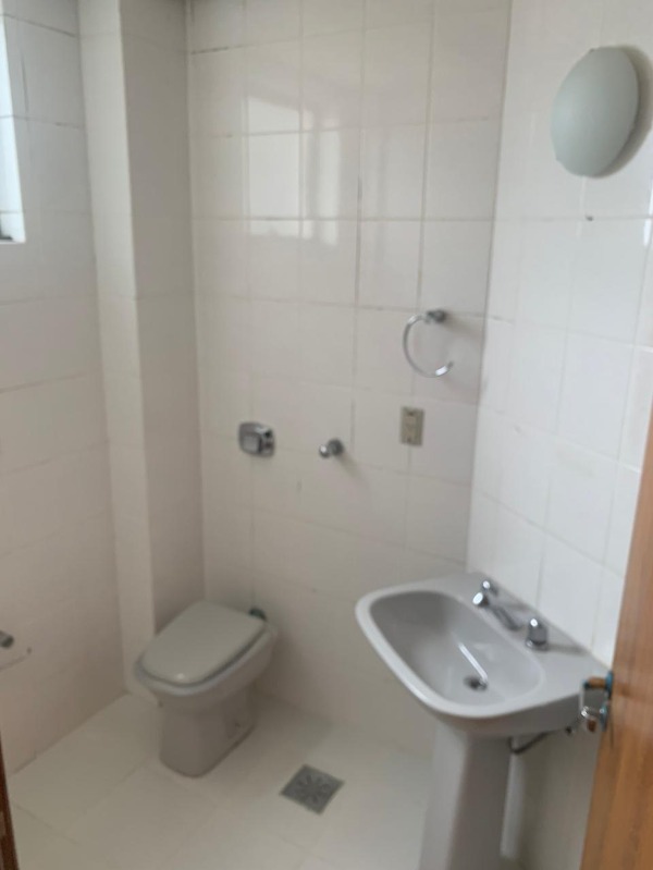 Apartamento à venda com 3 quartos, 121m² - Foto 15