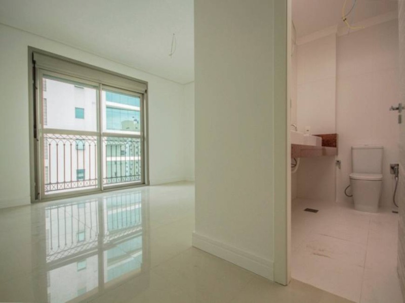 Apartamento à venda com 2 quartos, 79m² - Foto 7