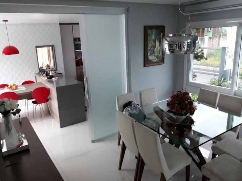 Casa à venda com 3 quartos, 295m² - Foto 4