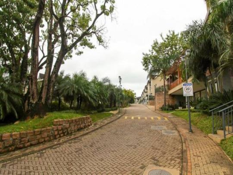 Casa de Condomínio à venda com 3 quartos, 257m² - Foto 29