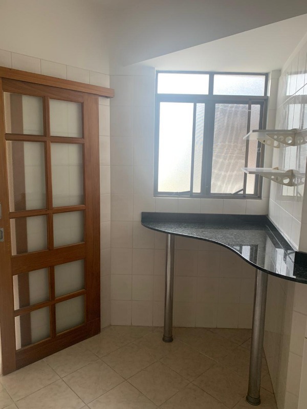 Apartamento à venda com 3 quartos, 121m² - Foto 6