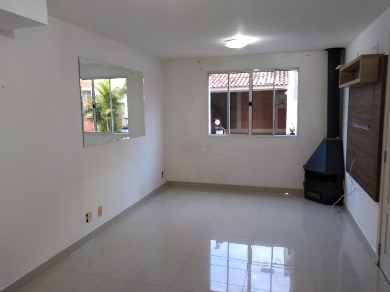 Casa de Condomínio à venda com 4 quartos, 90m² - Foto 2