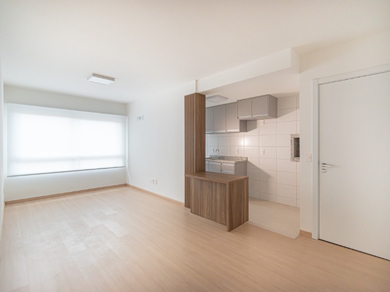 Apartamento à venda com 3 quartos, 80m² - Foto 1