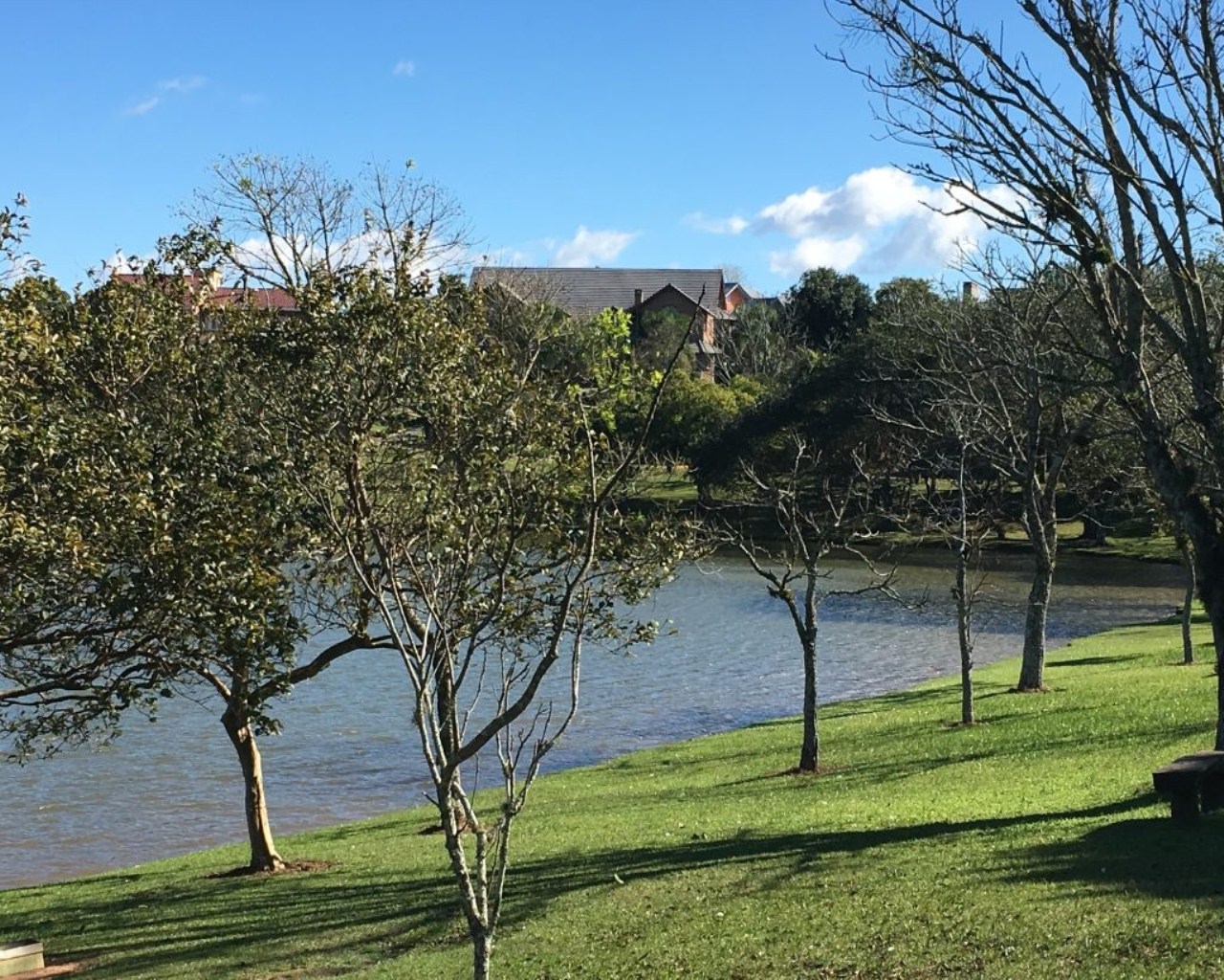 Casa de Condomínio à venda com 4 quartos, 640m² - Foto 23