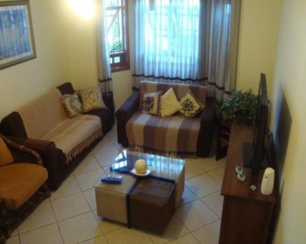 Casa, 3 quartos, 210 m² - Foto 1