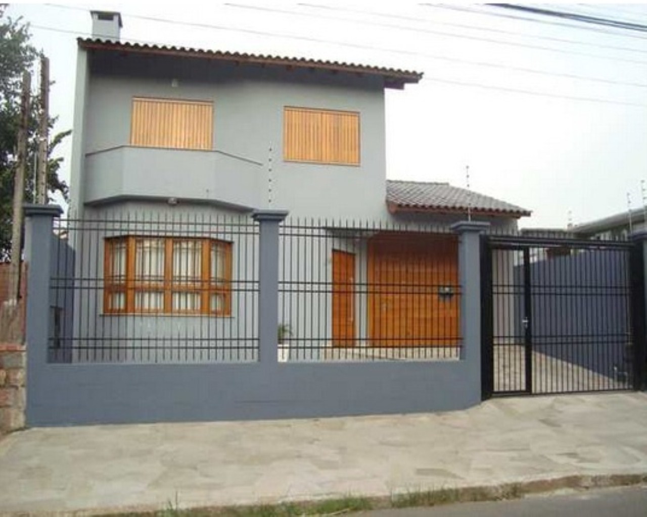 Casa à venda com 3 quartos, 200m² - Foto 2