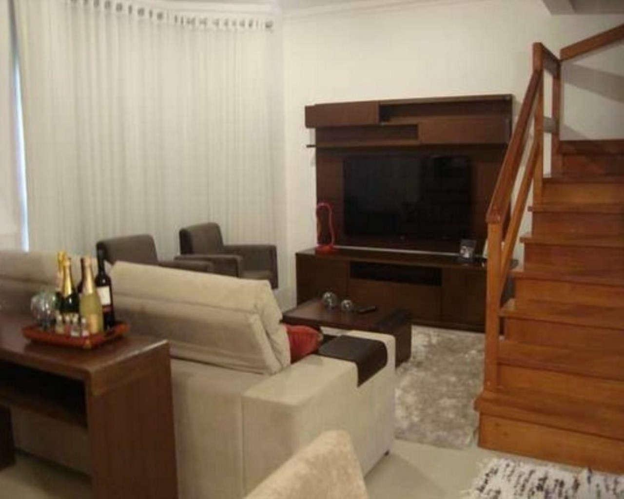 Casa à venda com 3 quartos, 200m² - Foto 4