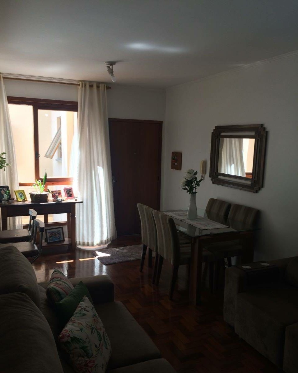 Apartamento à venda com 2 quartos, 75m² - Foto 4