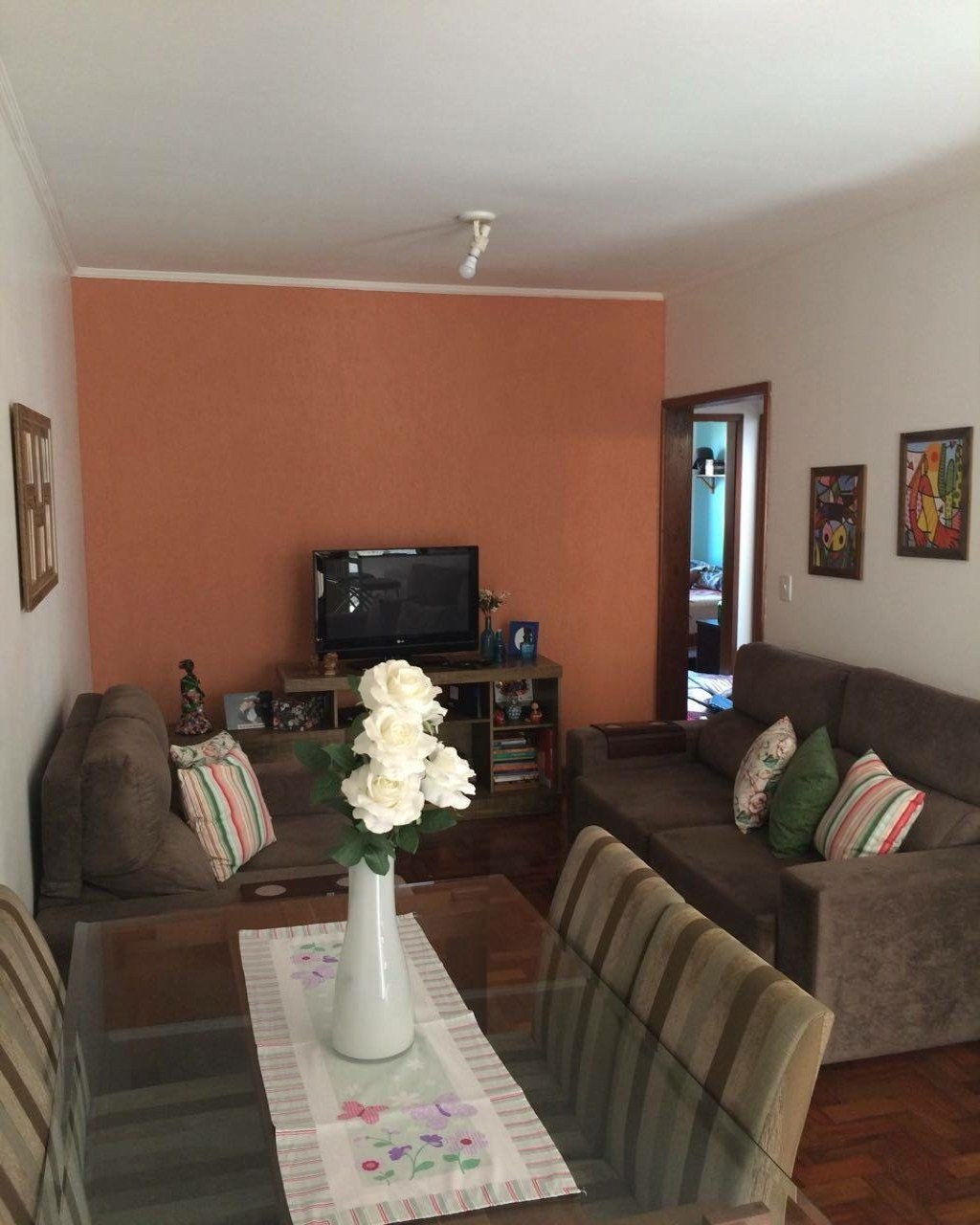 Apartamento à venda com 2 quartos, 75m² - Foto 1