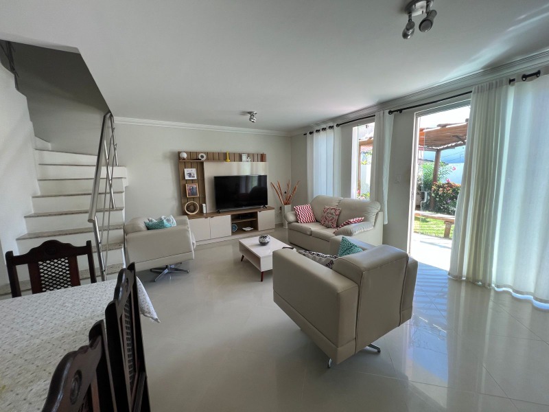 Casa - Ipitanga