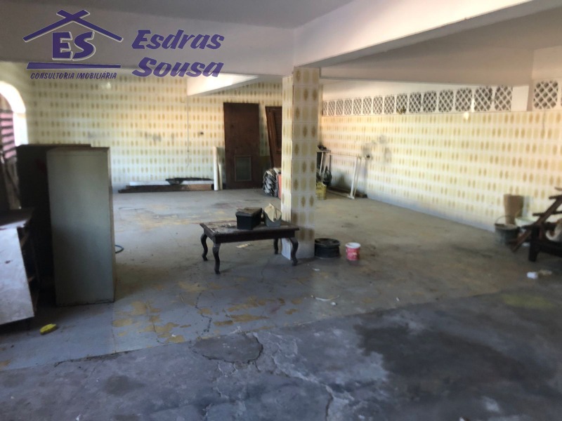 Casa à venda e aluguel com 4 quartos, 1440m² - Foto 8