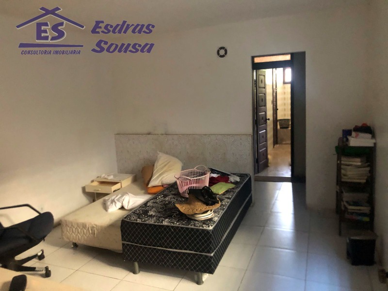 Casa à venda e aluguel com 4 quartos, 1440m² - Foto 4