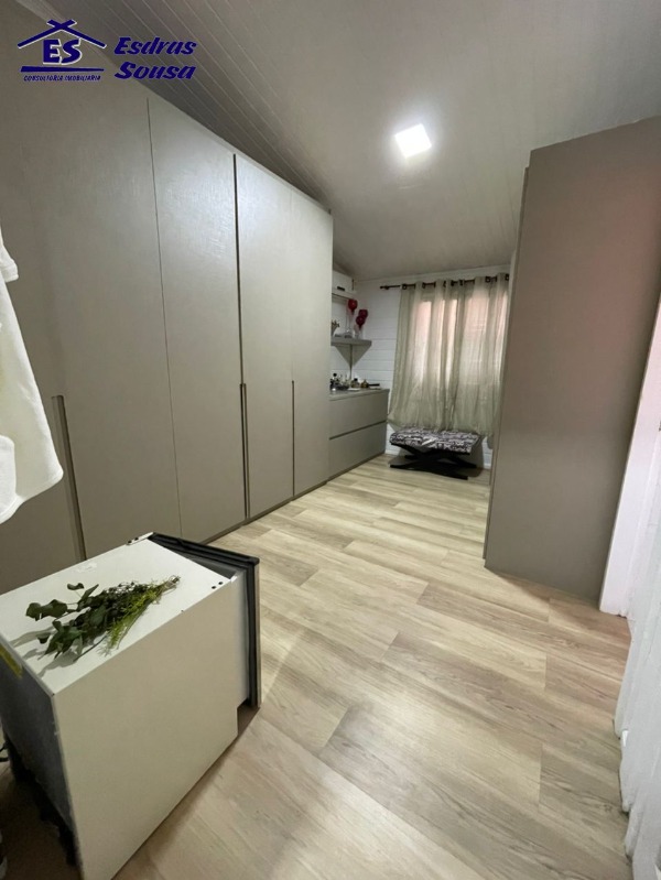 Casa à venda com 4 quartos, 400m² - Foto 11