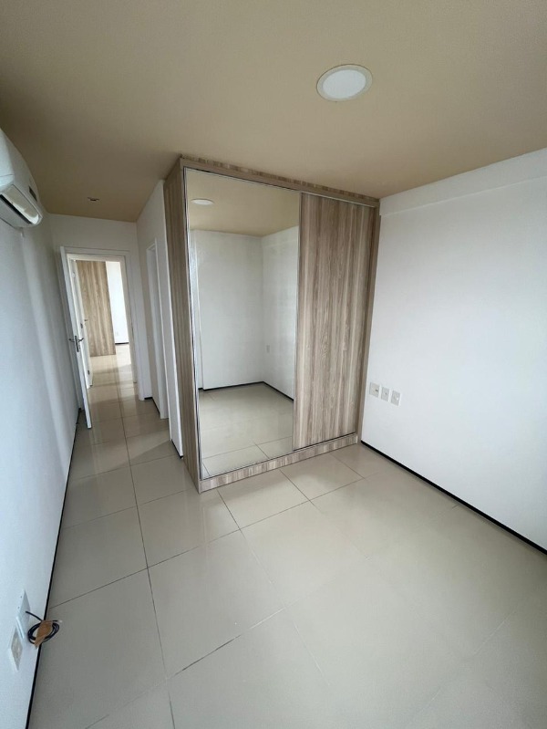 Apartamento para alugar com 2 quartos, 76m² - Foto 10