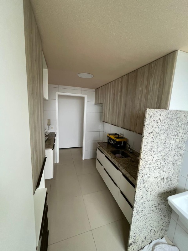 Apartamento para alugar com 2 quartos, 76m² - Foto 4