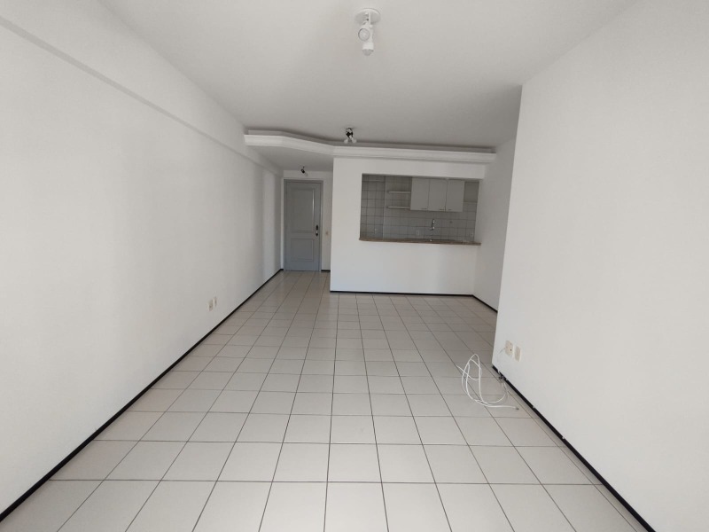 Apartamento para alugar com 2 quartos, 78m² - Foto 14