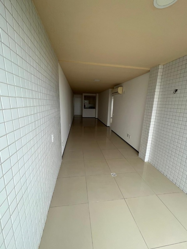 Apartamento para alugar com 2 quartos, 76m² - Foto 6