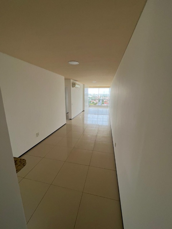 Apartamento para alugar com 2 quartos, 76m² - Foto 1