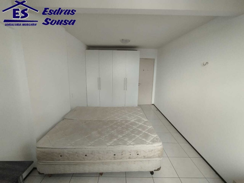 Apartamento para alugar com 1 quarto, 58m² - Foto 12