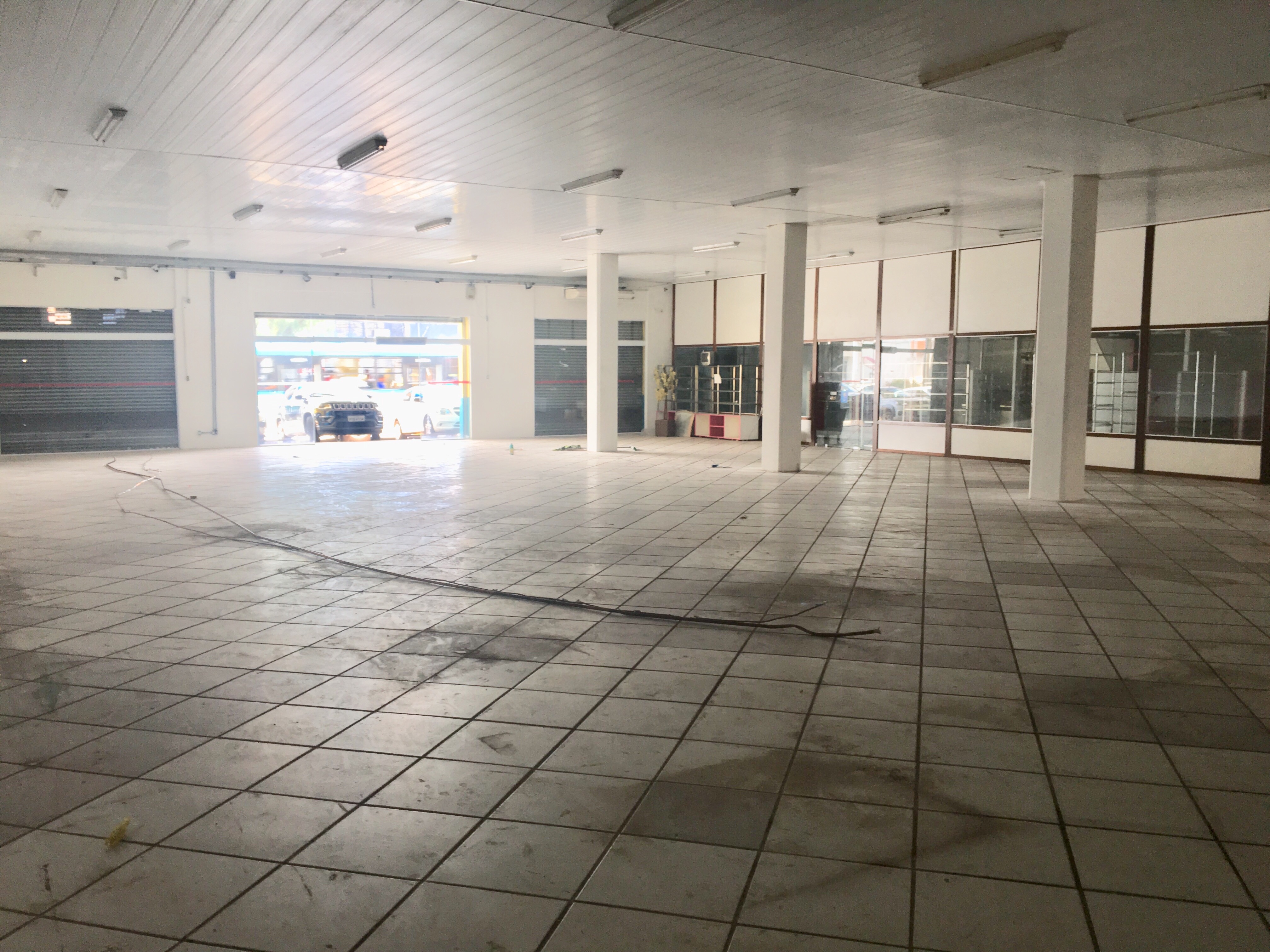 Depósito-Galpão-Armazém para alugar, 1200m² - Foto 4