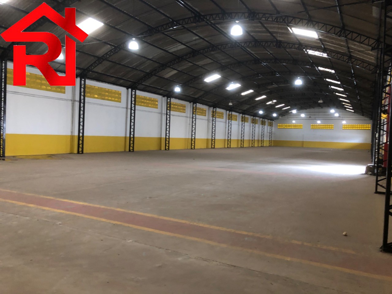 Depósito-Galpão-Armazém para alugar, 5000m² - Foto 1