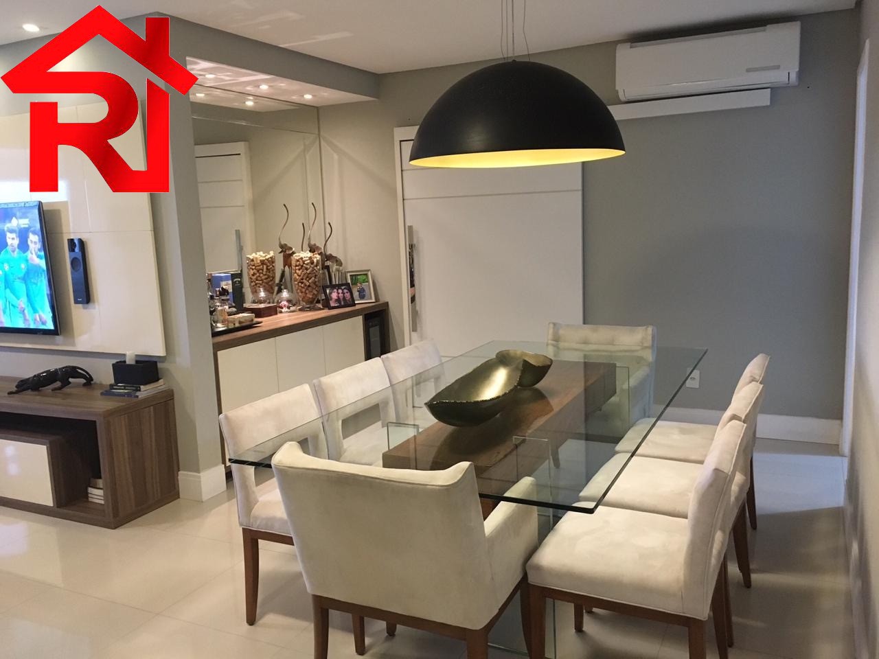 Apartamento à venda com 3 quartos, 144m² - Foto 1