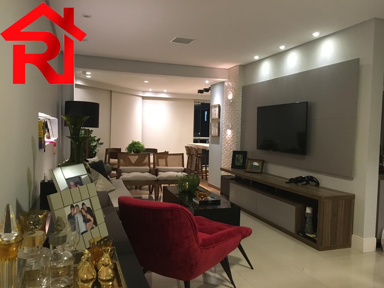 Apartamento à venda com 3 quartos, 144m² - Foto 18