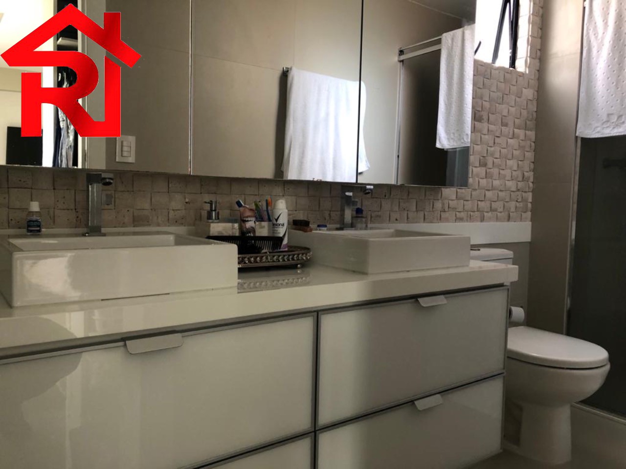 Apartamento à venda com 3 quartos, 200m² - Foto 9