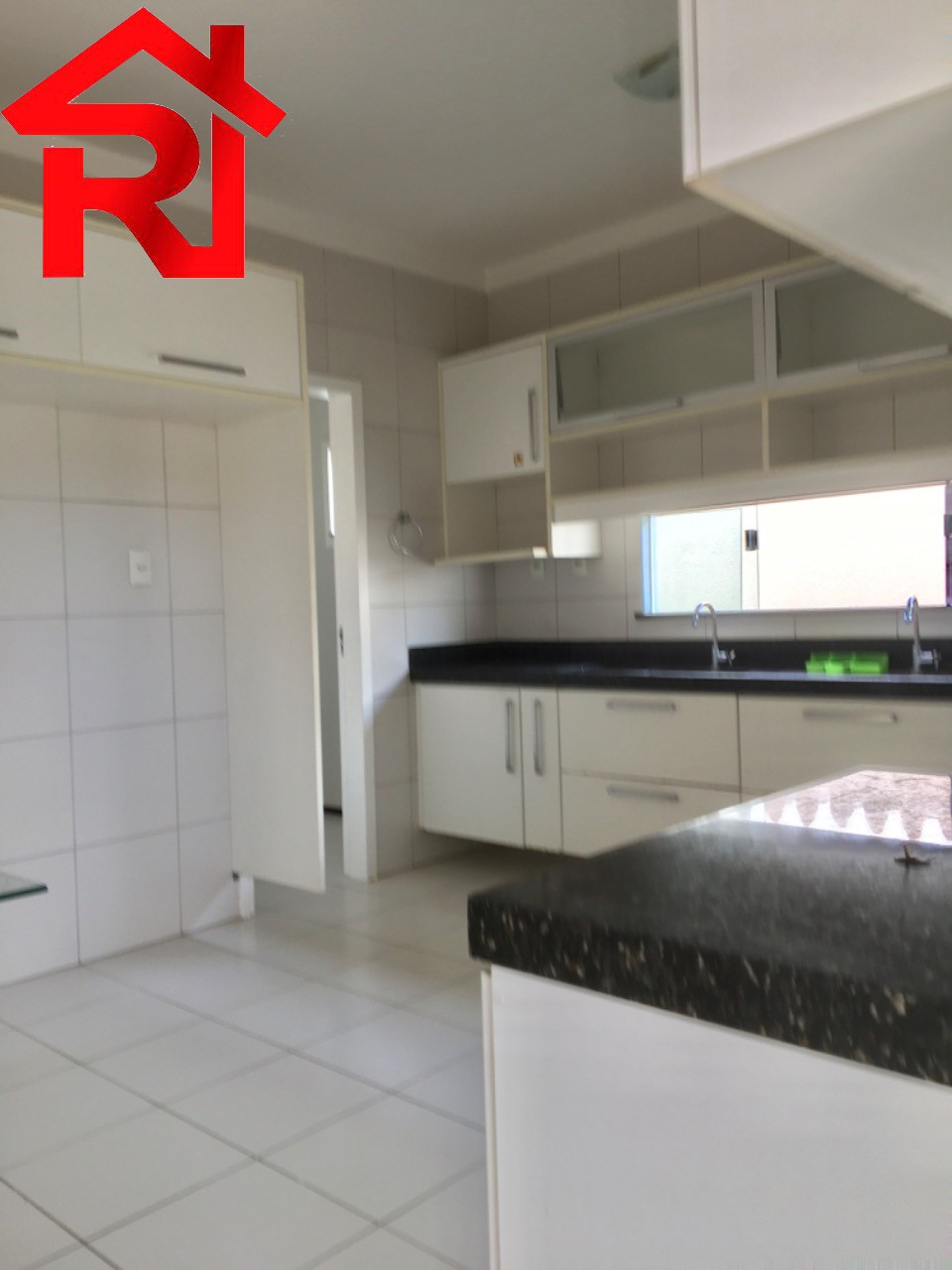 Casa à venda com 4 quartos, 350m² - Foto 12