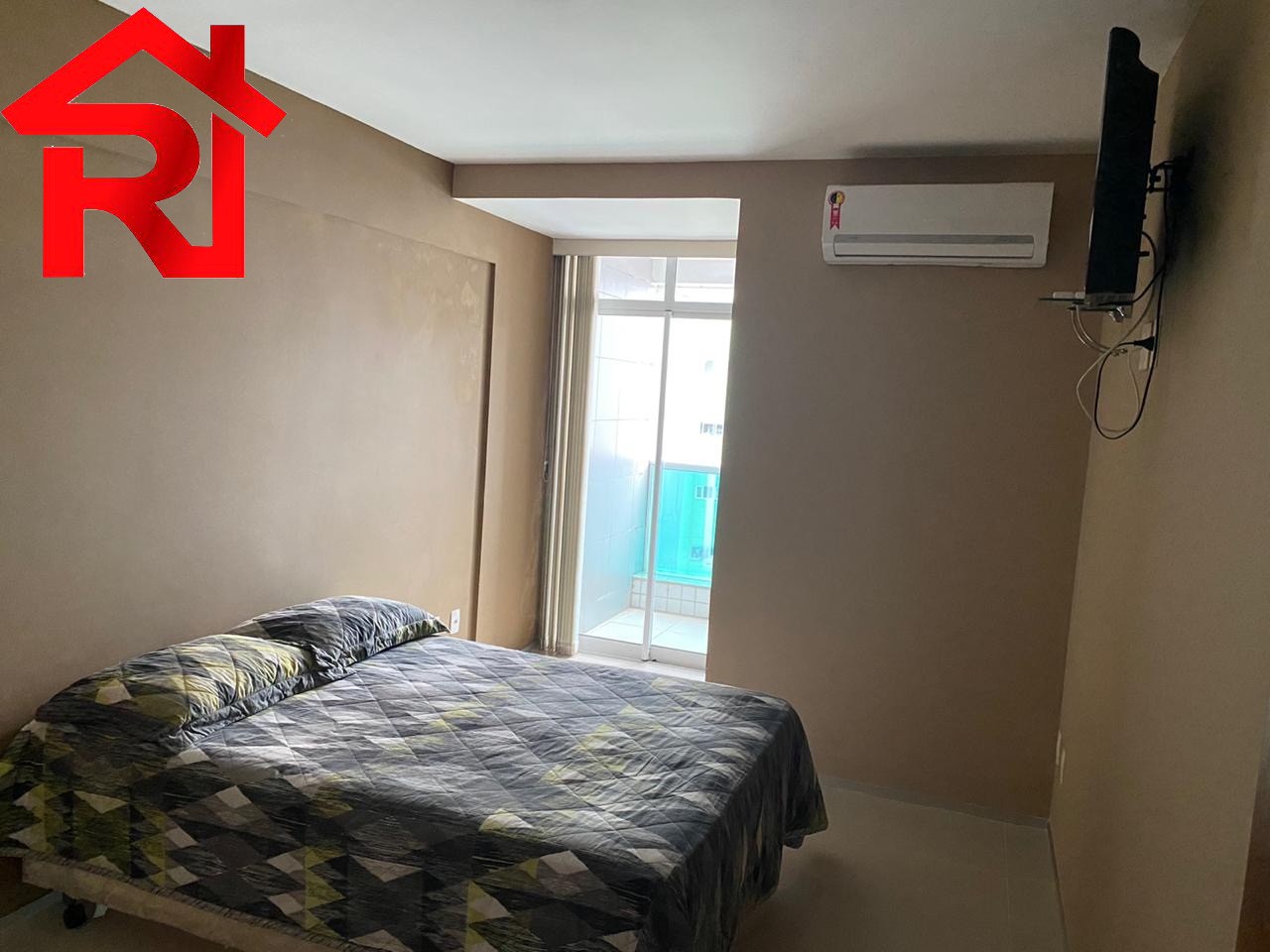 Apartamento à venda com 3 quartos, 142m² - Foto 4