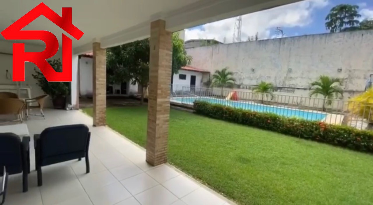 Casa à venda com 6 quartos, 800m² - Foto 14