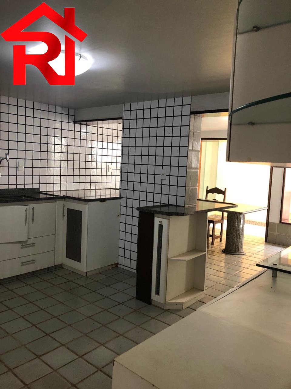 Casa para alugar com 4 quartos, 900m² - Foto 10