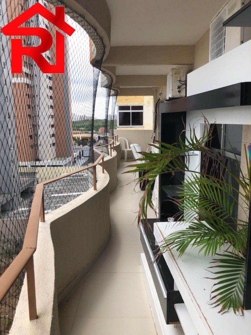 Cobertura à venda com 3 quartos, 300m² - Foto 3