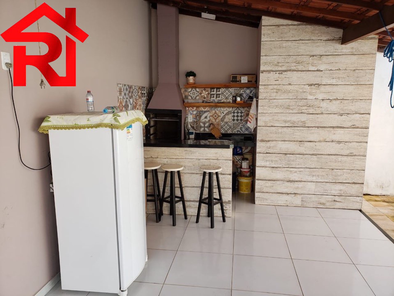 Casa à venda com 4 quartos, 300m² - Foto 7