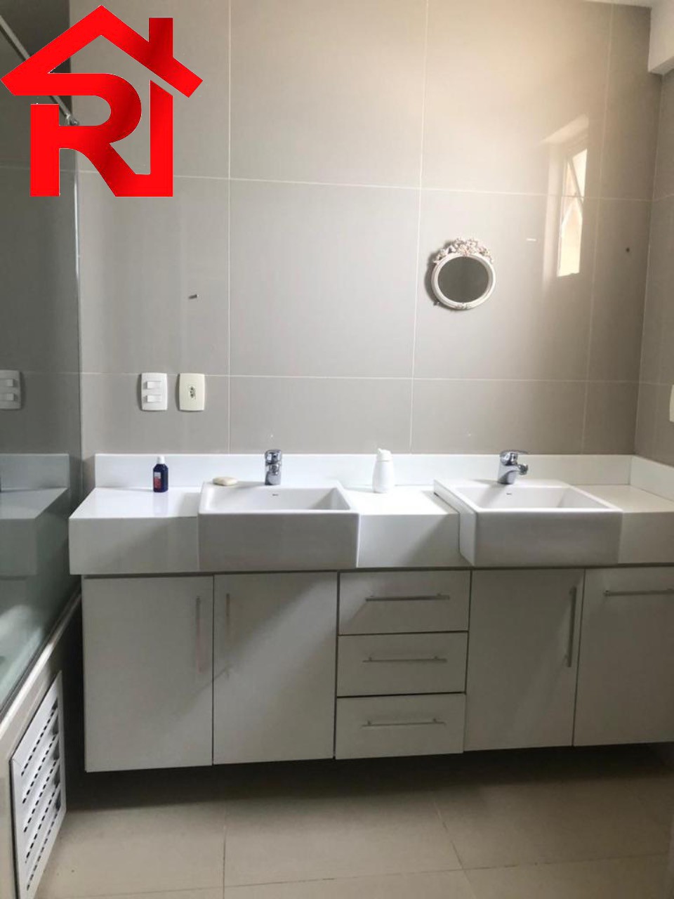 Apartamento para alugar com 4 quartos, 220m² - Foto 14