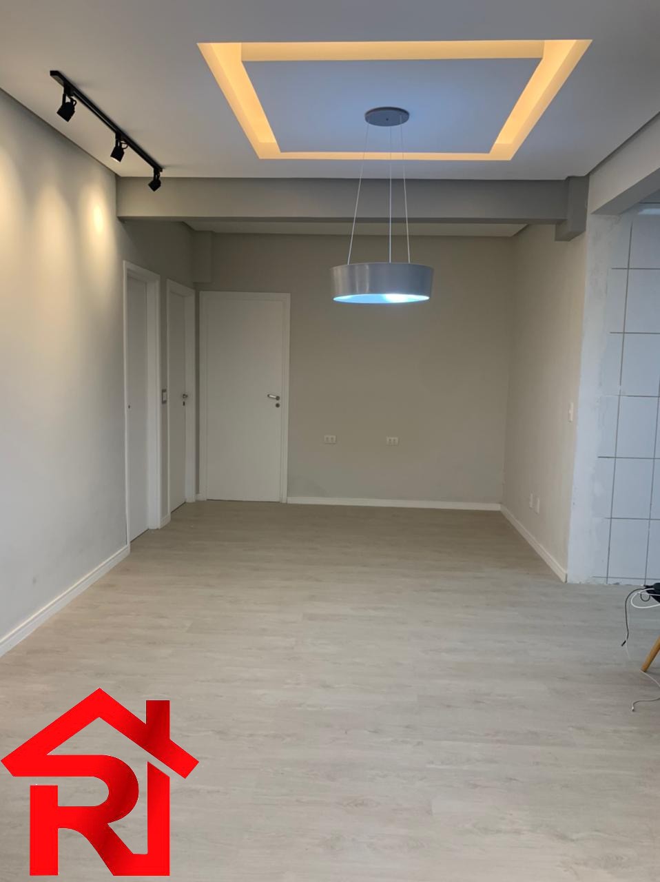 Apartamento à venda com 3 quartos, 140m² - Foto 5