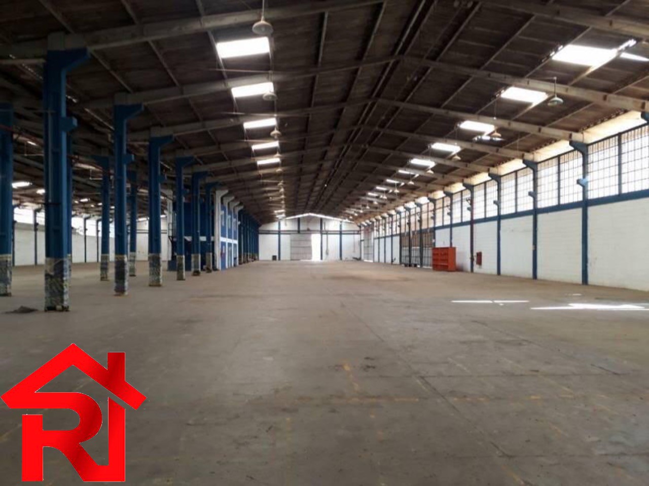 Depósito-Galpão-Armazém para alugar, 30000m² - Foto 2