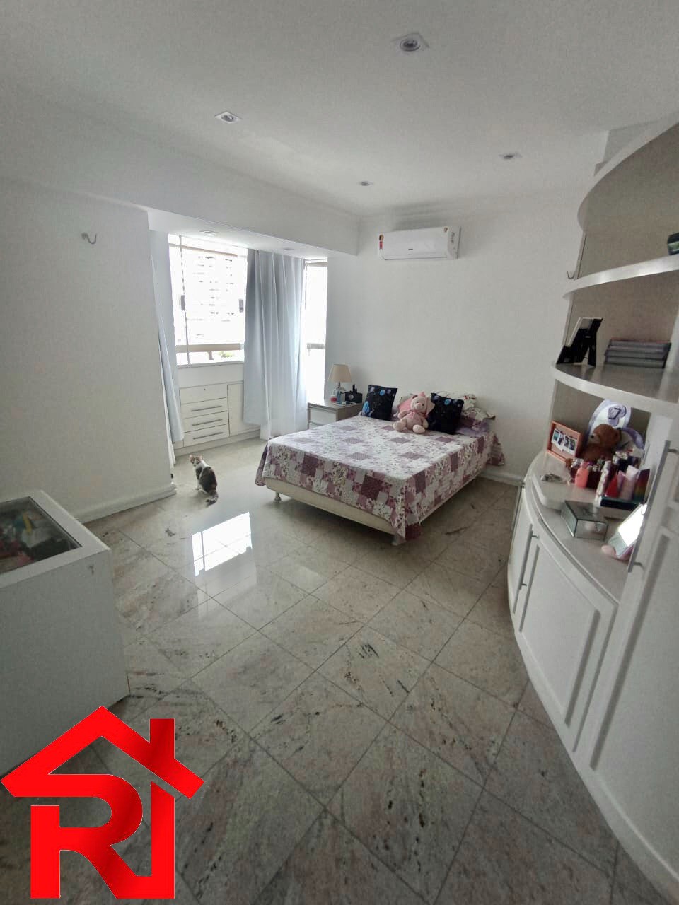 Apartamento à venda com 4 quartos, 300m² - Foto 18