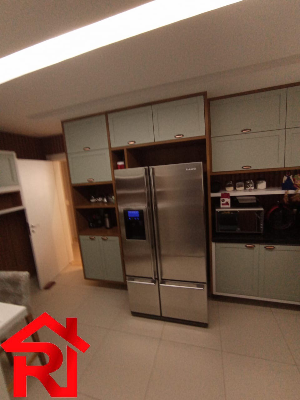 Apartamento à venda com 3 quartos, 193m² - Foto 8