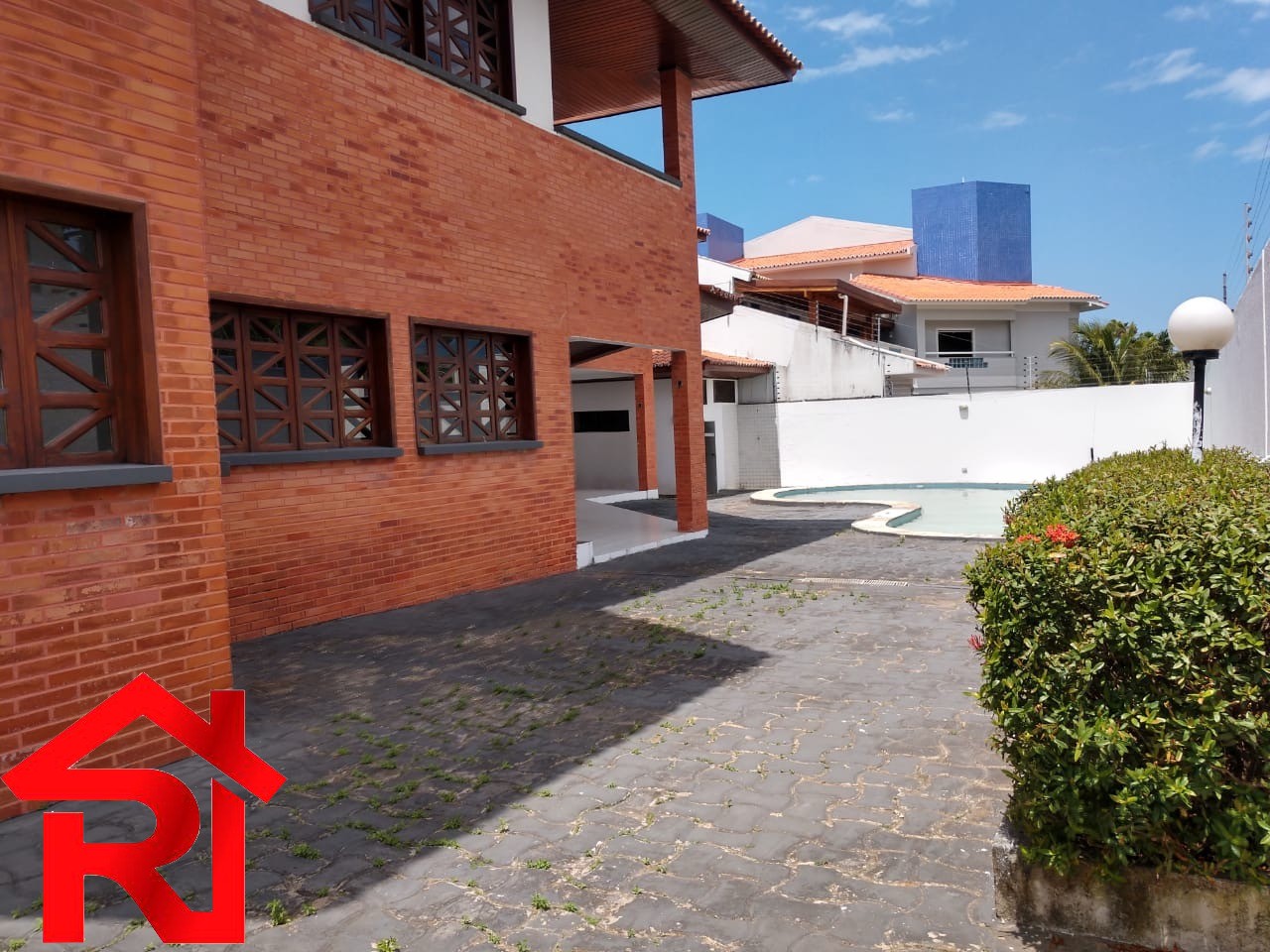 Casa para alugar com 5 quartos, 800m² - Foto 3