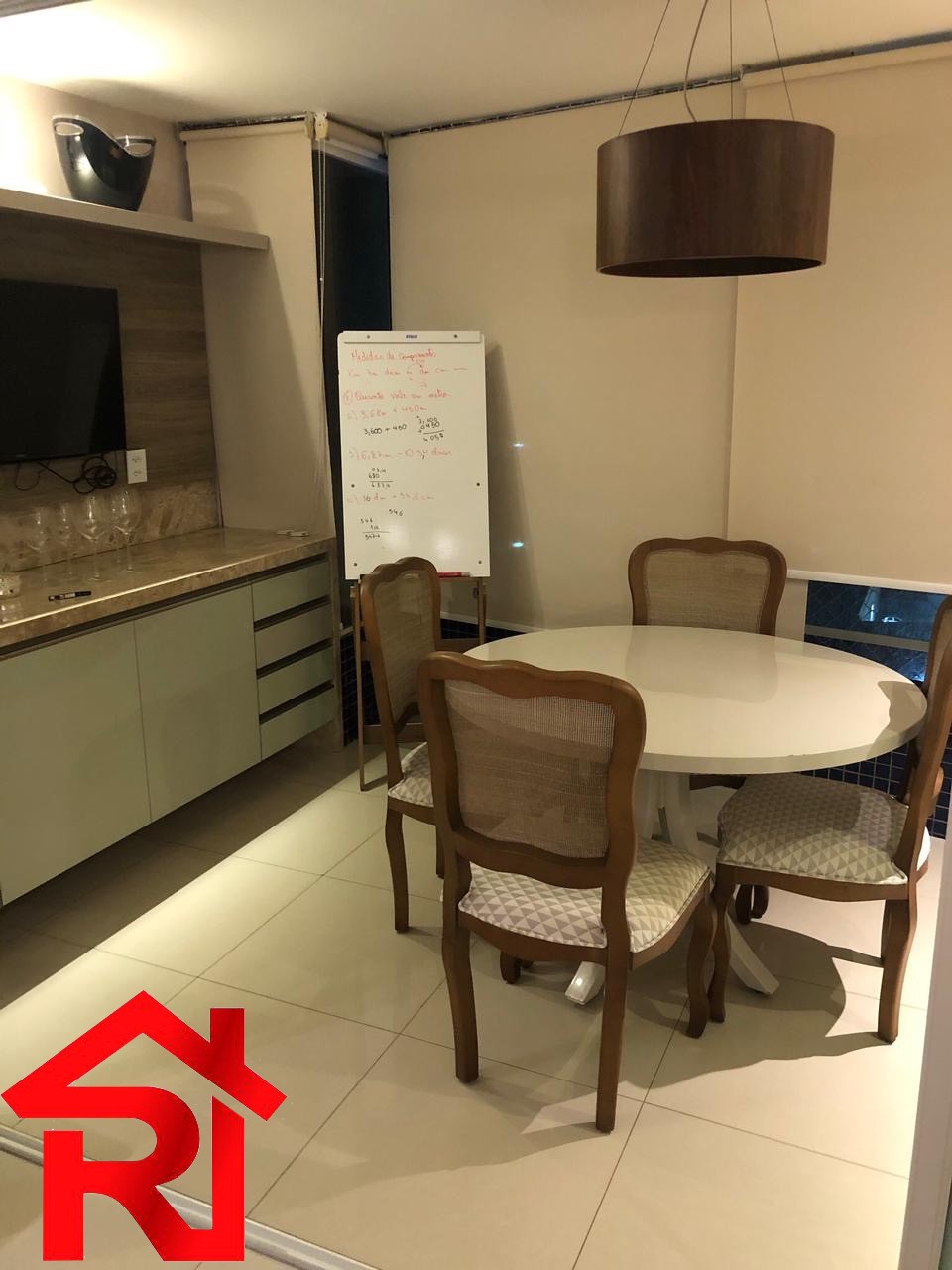 Apartamento à venda com 4 quartos, 178m² - Foto 8