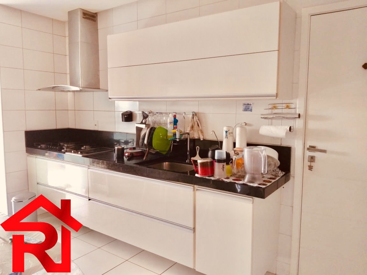 Apartamento à venda com 4 quartos, 217m² - Foto 10