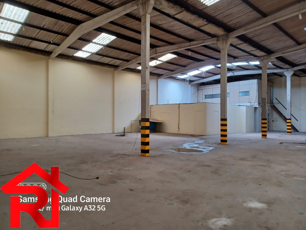 Depósito-Galpão-Armazém para alugar, 727m² - Foto 3