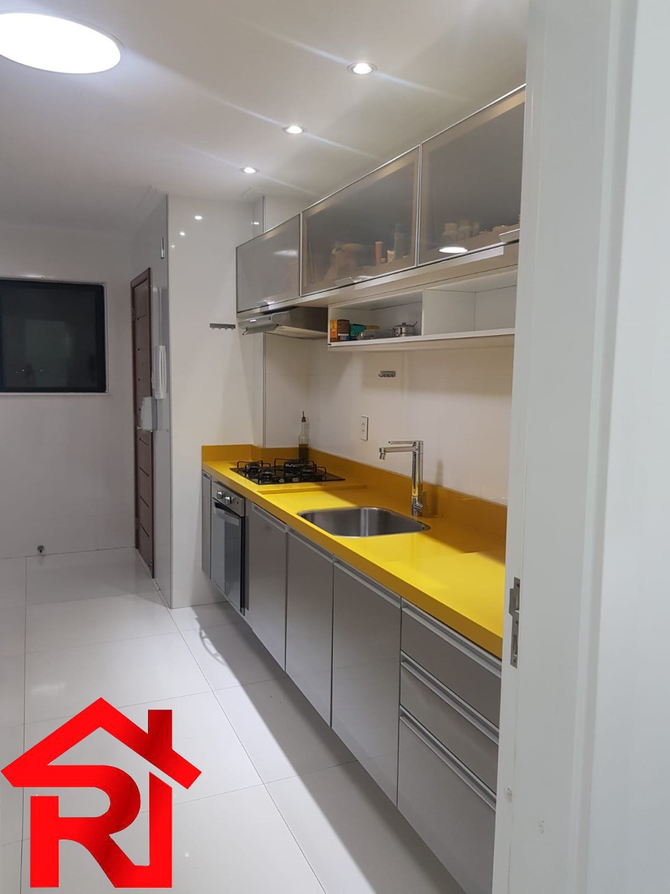 Apartamento à venda com 3 quartos, 134m² - Foto 13