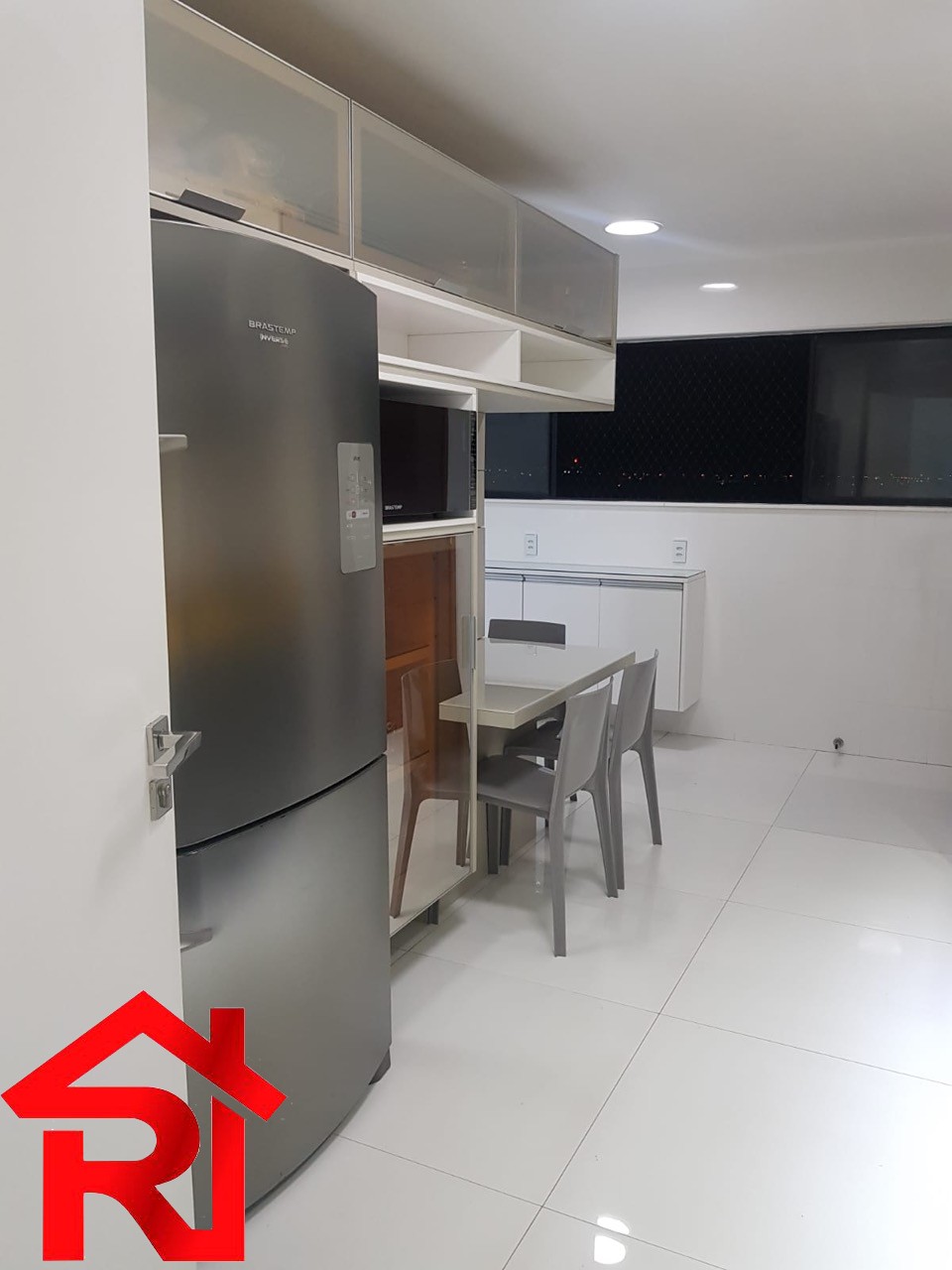 Apartamento à venda com 3 quartos, 134m² - Foto 17