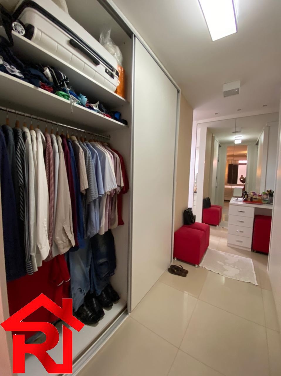 Casa à venda com 3 quartos, 300m² - Foto 16